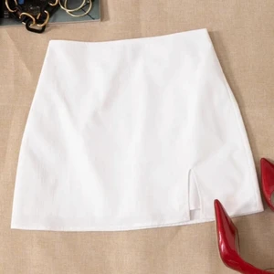 2 kjolar från shein storlek XS - Super fina helt oanvända kjolar! 50kr styck eller 100 för båda 🥰