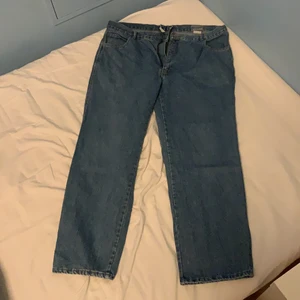 Snygga jeans - Snygga jeans i storlek d112 ungefär 40-43 i midjan och 31-32 längd