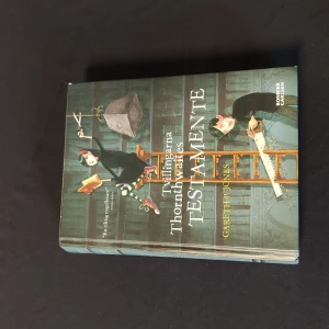 Barn-/Ungdomsbok - Säljer denna barn- och ungdomsbok. Den är väldigt bra, rekommenderar starkt! I väldigt fint skick. Ordinarie pris: ca 100-200kr men säljer för 15kr+frakt. Säljer även andra böcker, kläder, deckoration mm