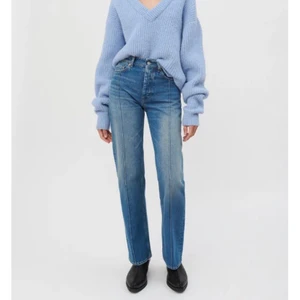 Our legacy jeans - Så snygga jeans from our Legacy, älskar men har tyvärr blivit för stora för mig, super snygg passform, hann endast använda dom ett fåtal gånger, aldrig tvättade  NYPRIS: 2400kr 