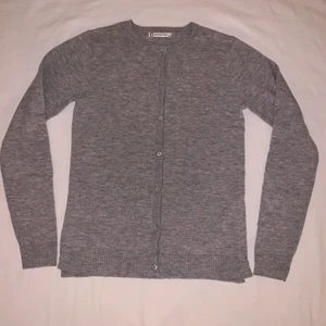 Merino Wool grey cardigan  - Ull grå Kofta
