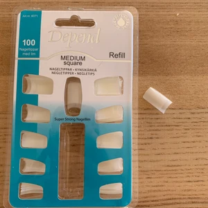 89 Nageltippar Refill  - I bought this by mistake, I used 11 of them (they were 100$). The glue isnt included 
