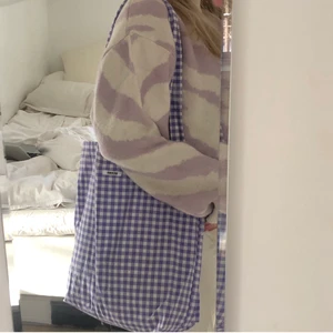 Lila tote bag - Handsydd tygkasse💜💜 kan sy flera och i andra tyger🥰