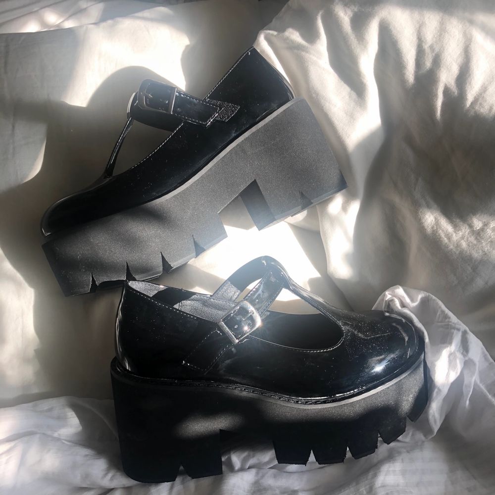 Dolly platform shoes | Plick Second Hand