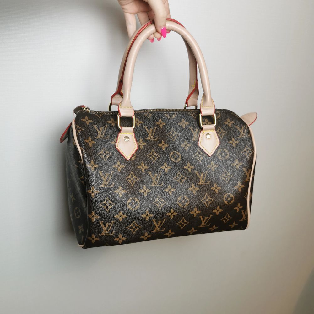 kopia LV väska - Louis Vuitton | Plick Second Hand