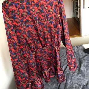 Lovely short dress with cute pattern - works for spring and winter time! Never worn, the tag is still there. French brand Kouka Paris. Size M but a bit tight 