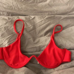 Röd bikini - En fin bikini som sitter som på bilden❤️