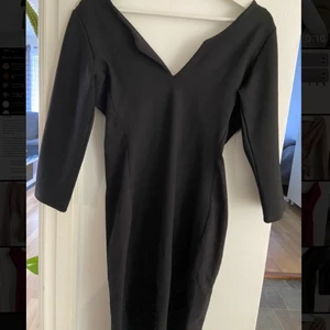 Klänning  - Helt ny, lång fest klänning, Storlek M