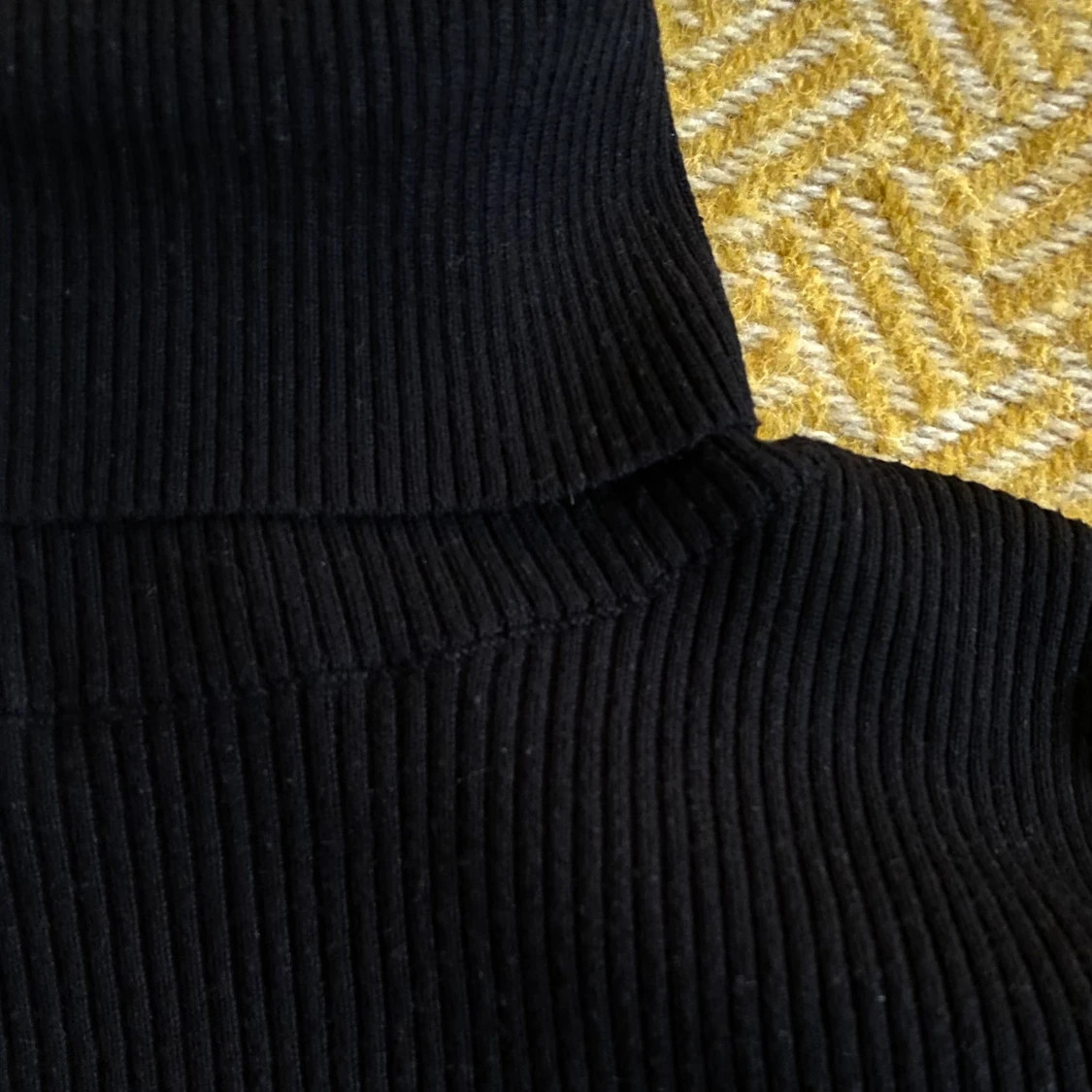 Ribbad polotröja - 91