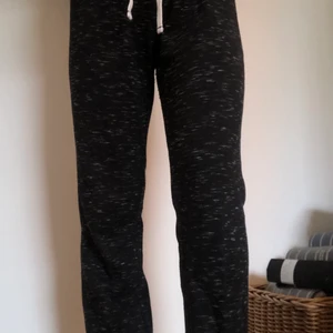 Mjukisbyxor - Mjukisbyxor från Champion, knappt använda