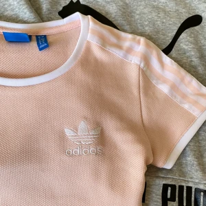 Adidas t-shirt - En rosa adidas t-shirt🥰