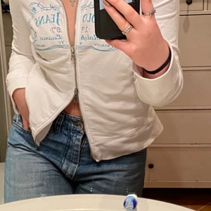 Polo jeans tröja - Skit snygg unik 90s tröja som du kan knäppa upp från båda hållen. 