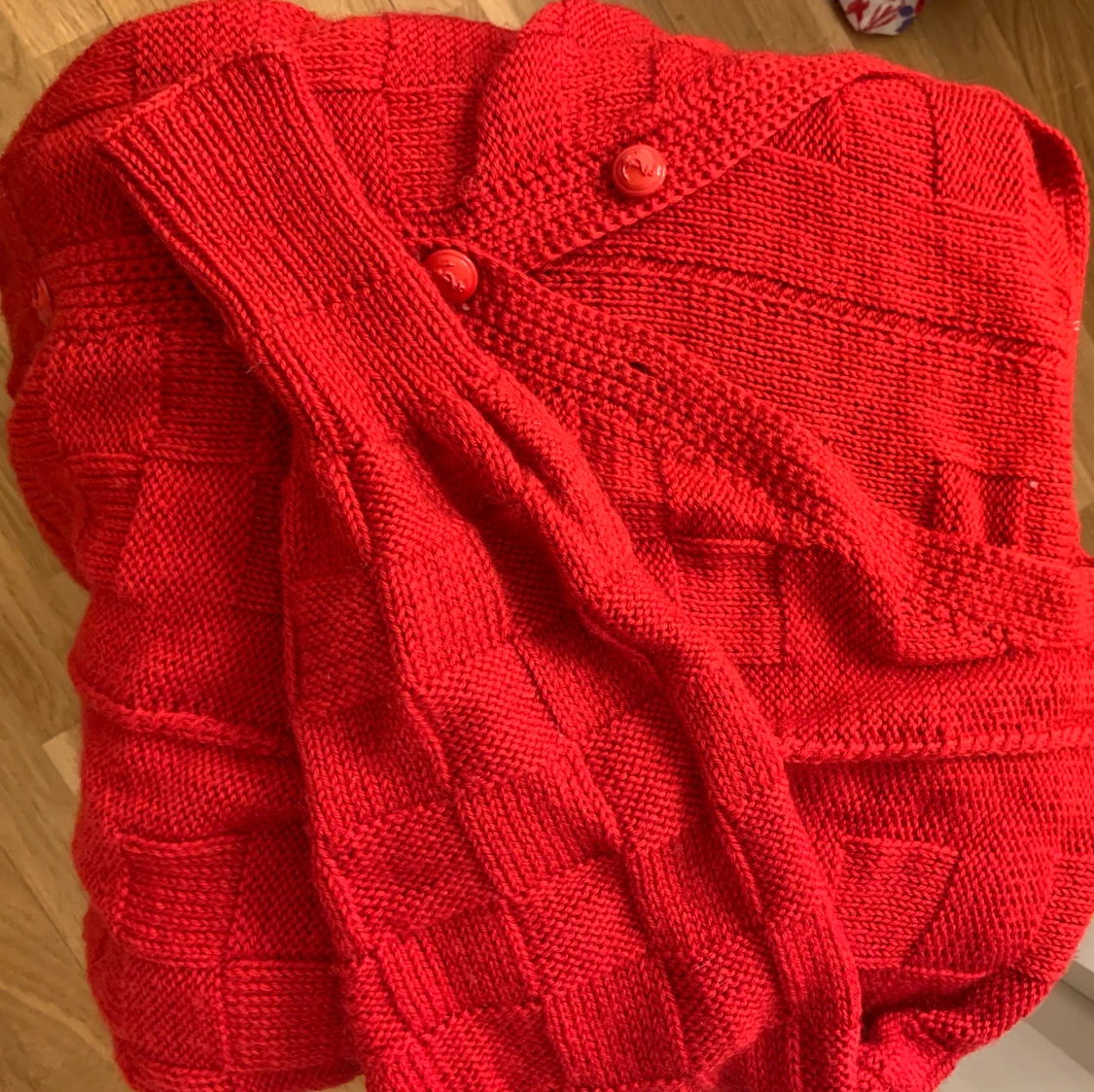 Stickad kofta  - 90