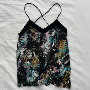 Topp - Fin topp från Jacqueline de yong i strl XS o fint skick 🤍 Fraktas spårbart för 51 kr 😁