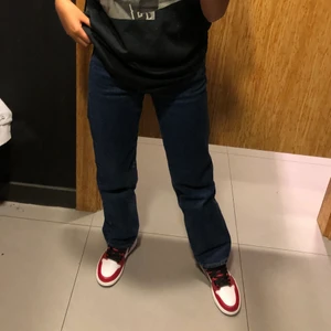 Levi’s jeans  - Säljer mina Ribcage straight, 200kr, använd få tal gånger. Referens, är 161.