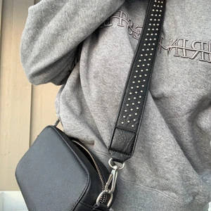 väska - väska i fint skick 