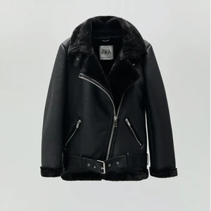 Bikerjacka - SÖKER VERKLIGENNN DENNA JACKA FRÅN ZARA I STORELK S!!!!!!!!!!!!!!!. Ett rimligt pris Max 350-400 kronor. 