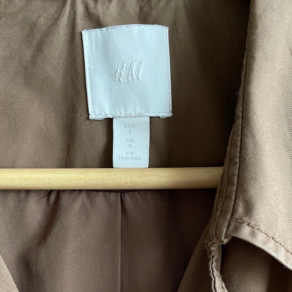 Brun Trenchcoat  - 91