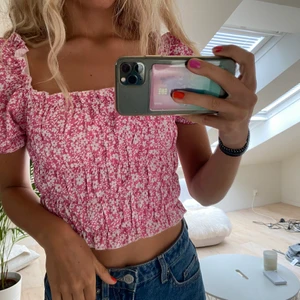 Rosa topp - Söt rosa topp från shein. Storlek M. 20kr + frakt 