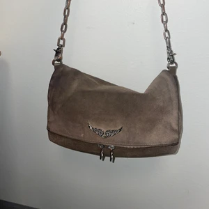 Zadig Voltaire  - Använd skick. Inga skador. Färg lite oklar men blandning av brun/beige