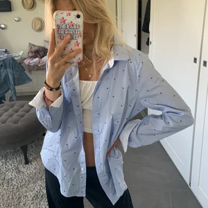 SÅ FIN SKJORTA🦋🦋 - SÅ FIN SKJORTA🦋🦋