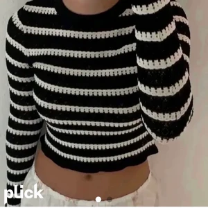 Superfin Zara tröja!!! - Superfin slutsåld tröja från Zara!! Köparen står för frakten. Storlek M men passsr S-M!