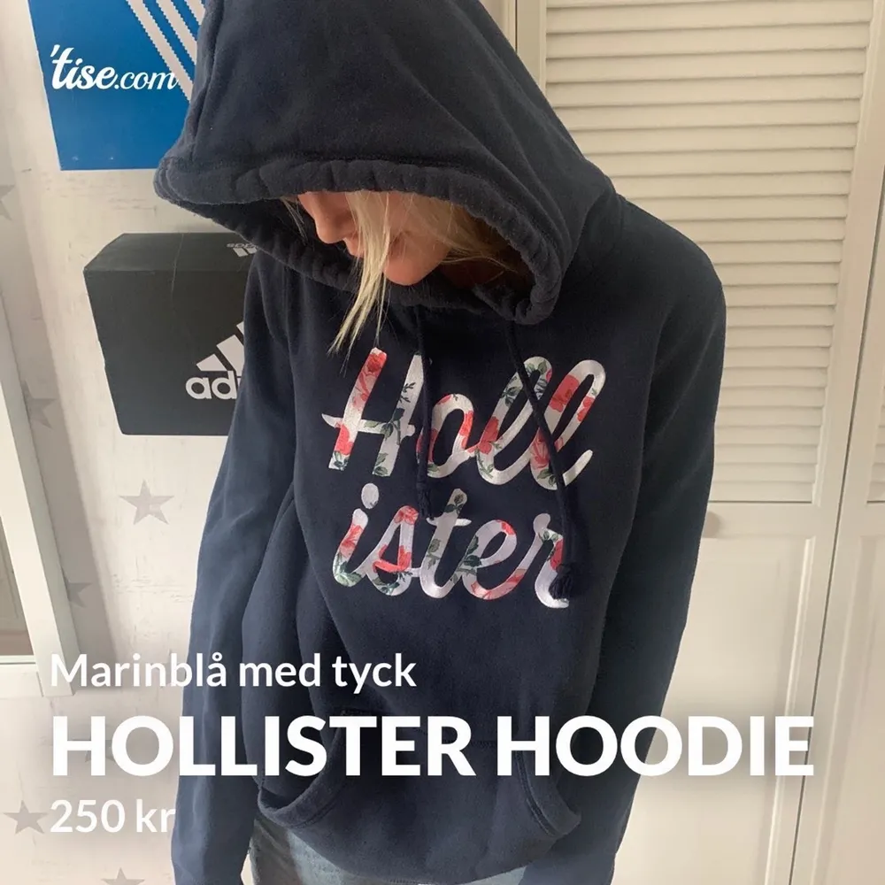 Marinblå hollister tröja med luva . Hoodies.