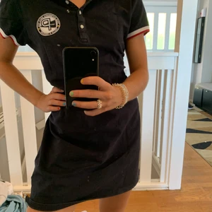 Pelle p klänning - Pelle p klänning, mycket snygg och bekväm klänning. Storlek M nypris 800. 