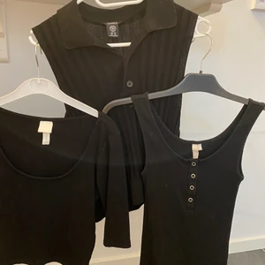 Tröjor - Tre toppar, två toppar i XS o en i S! Går att köpa alla för 150kr eller styck för 75kr
