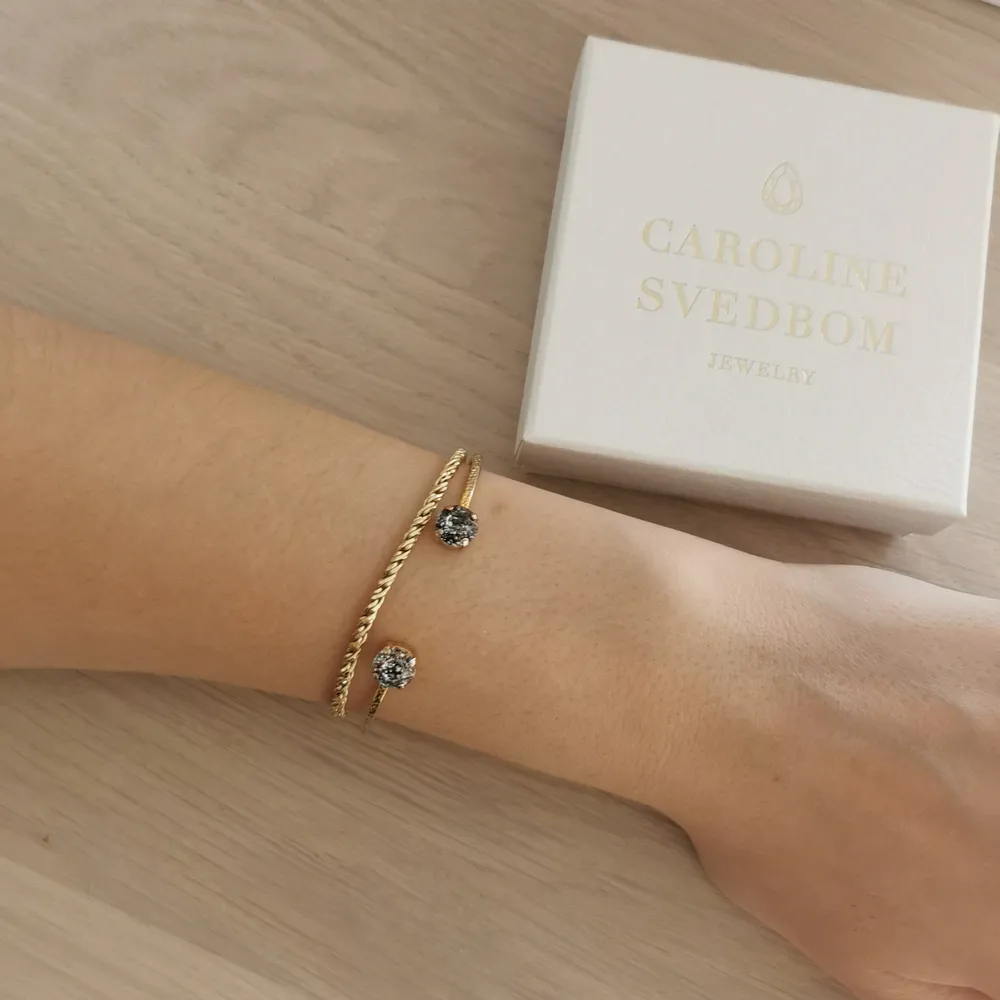 Armband Caroline svedbom . Accessoarer.