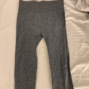 Shein scrunchy tights - Storlek L men små i storleken!