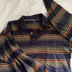 Vintage långärmad - Köpte på second hand för ett tag sen men har inte kommit till användning, väldigt bra skick. 130 inkl frakt