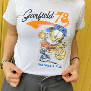 2000’s fun shirt  - Fun colourful shirt 