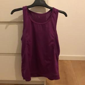 Soc linne - Ett lila soc linne