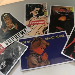 Klistermärken - Sex stycken coola klistermärken. Köparen står för frakten :)