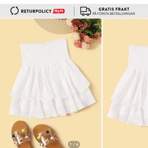Kjol  - Säljer en jätte fin vit volang  kjol från SHEIN jag säljer den för att jag aldrig har använt den jag köpte den från SHEIN för 120 och säljer för 90 kr köparen står för frakten 
