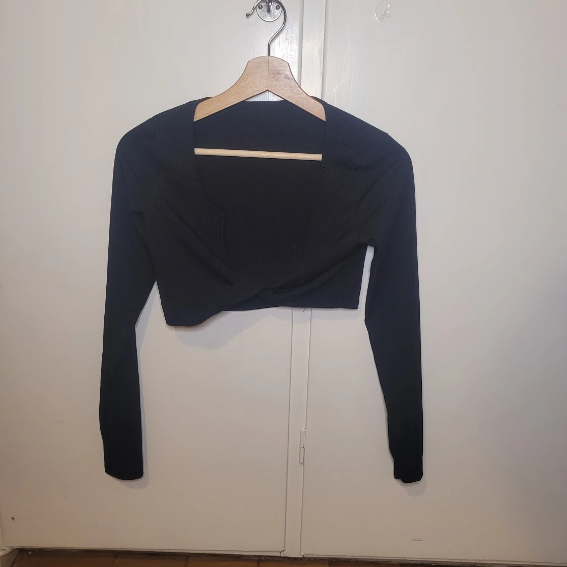 Svart croptop