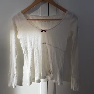 Topp - Vit Odd Molly topp i strl XS/S 🤍🤍🤍 100kr+frakt 