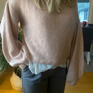 Stickad tröja  - Superfin stickad tröja från chiquelle. Säljer då den inte kommer till användning men så skön💖 Priset + frakt 