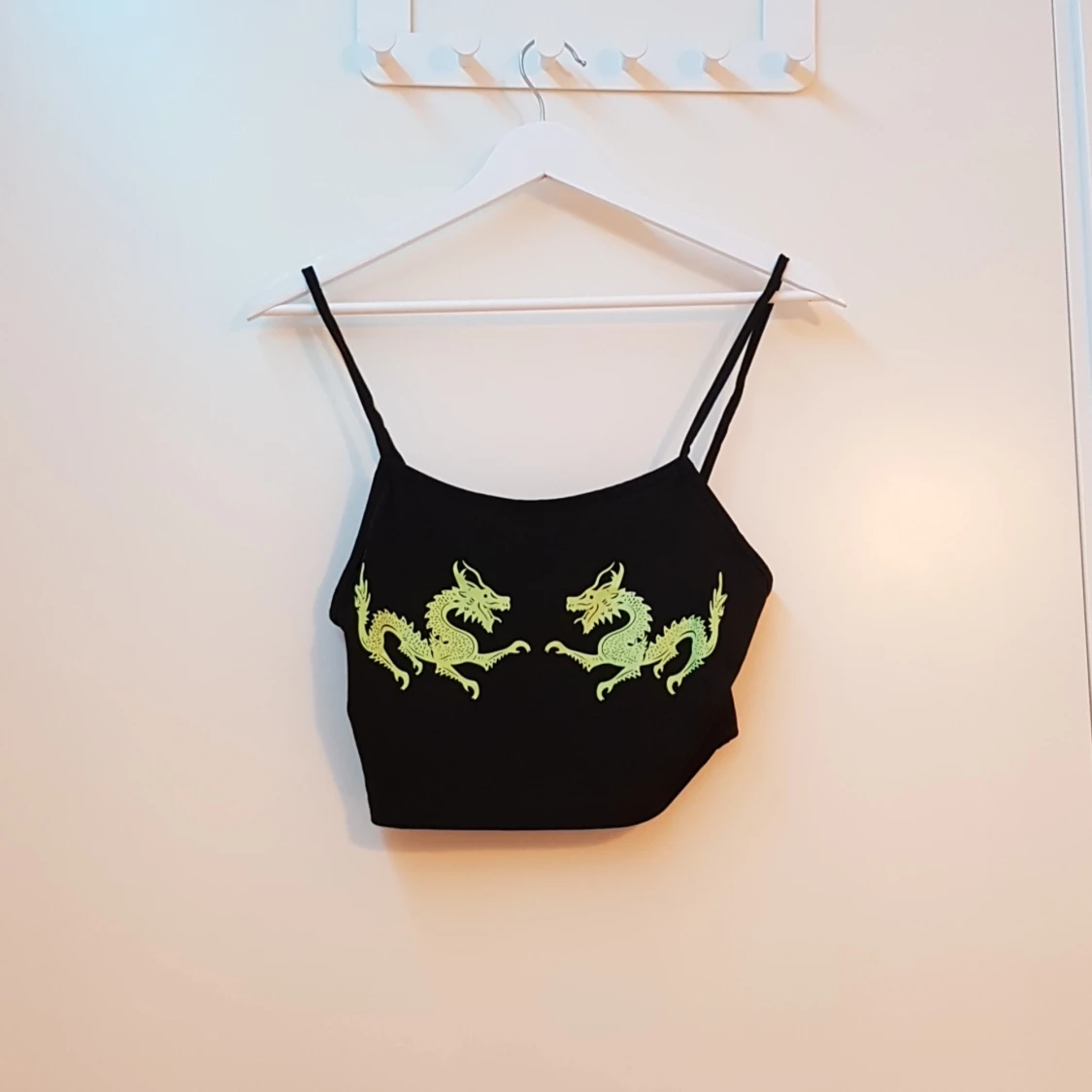 Crop top från SHEIN i storlek S:)