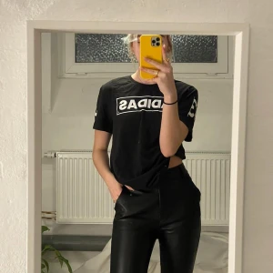 Adidas  - Adidas T-shirt storlek M