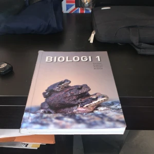 Biologi 1  - Säljer min Biologi 1 bok, då den inte längre behövs. Bra skick, 200kr