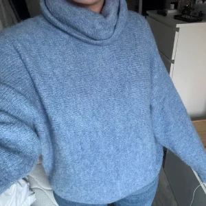 polo teöja - Säljer nu min sköna och JÄTTE fin polo tröja!🙏🏻🙏🏻