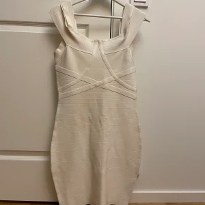 Helt ny  - Kan mötas 