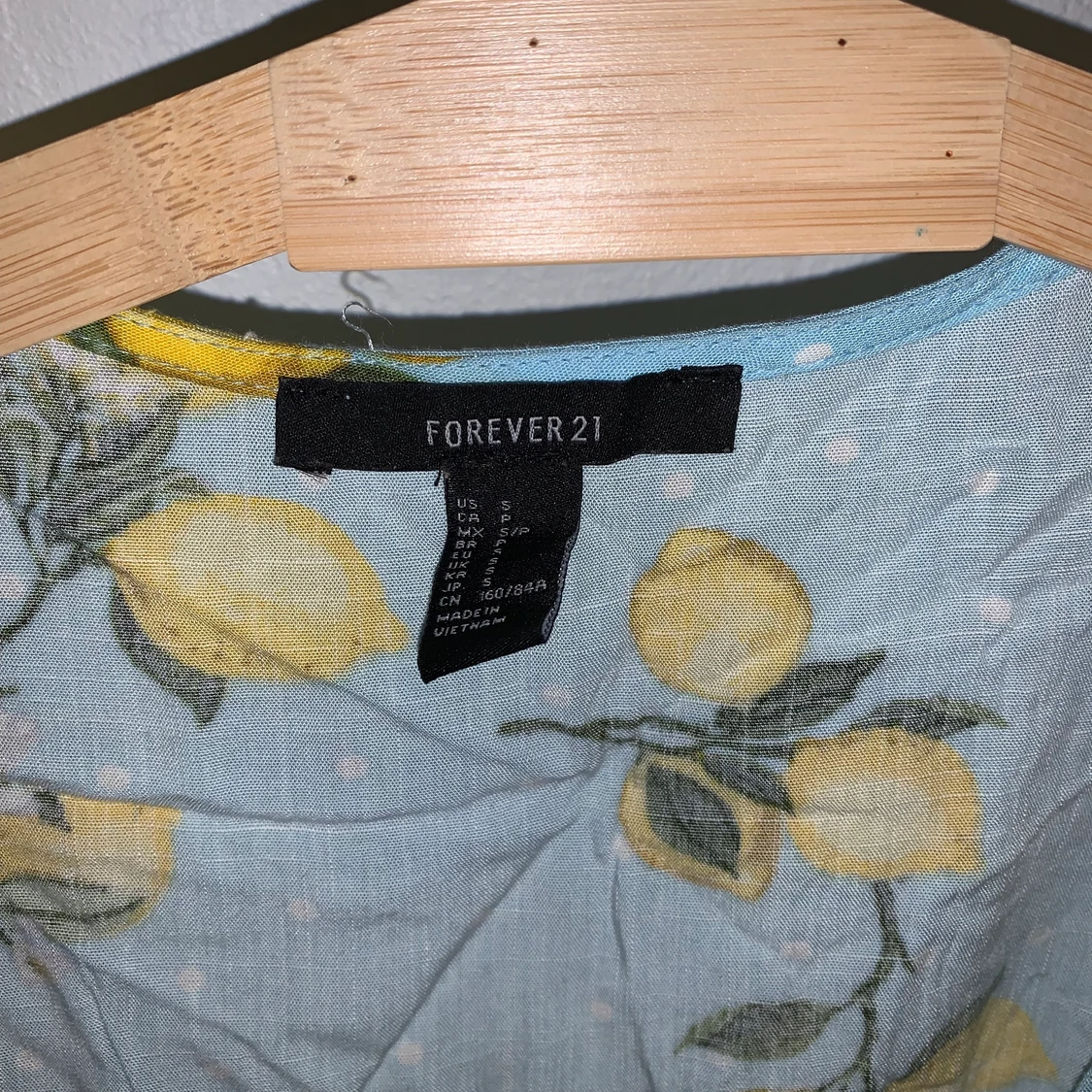 Mönstrad omlottklänning - 91