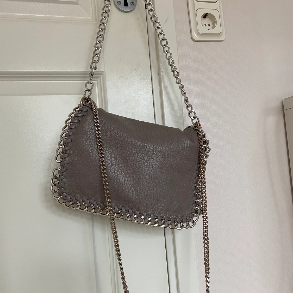 Väska med kedja - 90