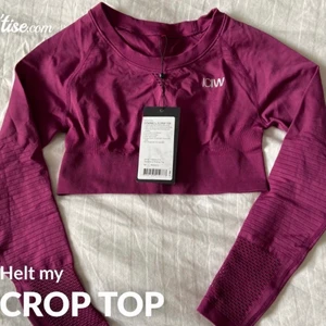 Icaniwill crop top - Säljer en helt ny crop to från icaniwill i storlek M. Passar en S, väldigt taight.