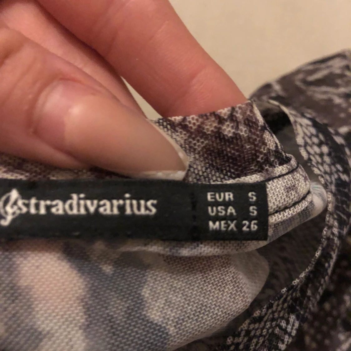 Ormskinn tröja - 90