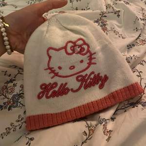 Supersöt hellokitty mössa 💋