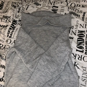 Stickad tröja - Storlek M men passar även S